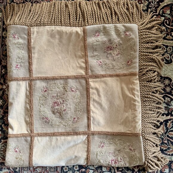 Shabby Tapestry Throw Tassel Pillow Set Beige Cover Floral Embroidered Vintage - Picture 13 of 16